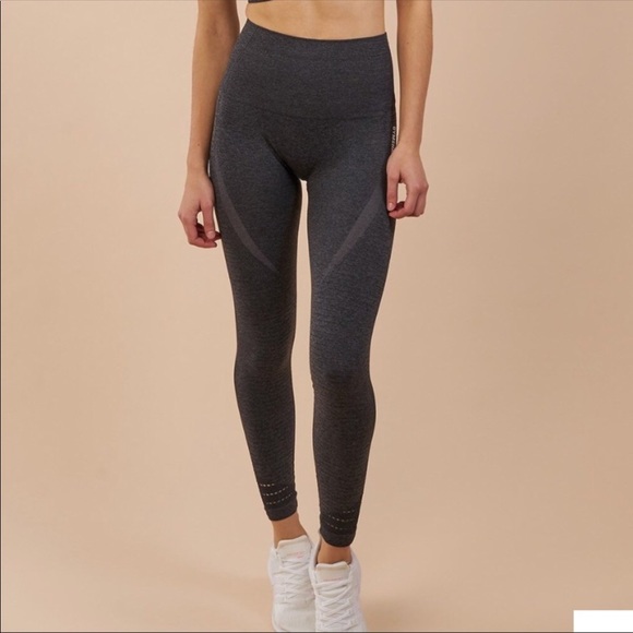ISO black marble gymshark leggings size small!